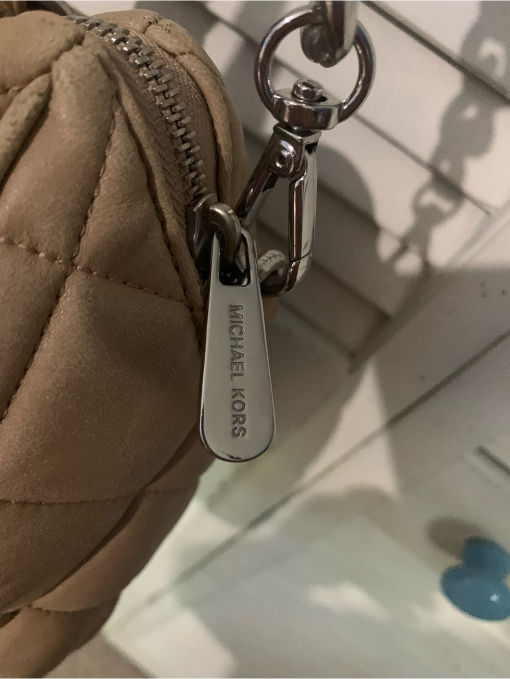 Michael Kors Susannah Beige Quilted Chain-Trim Shoulder Bag Crossbody TT10 - Picture 9 of 14